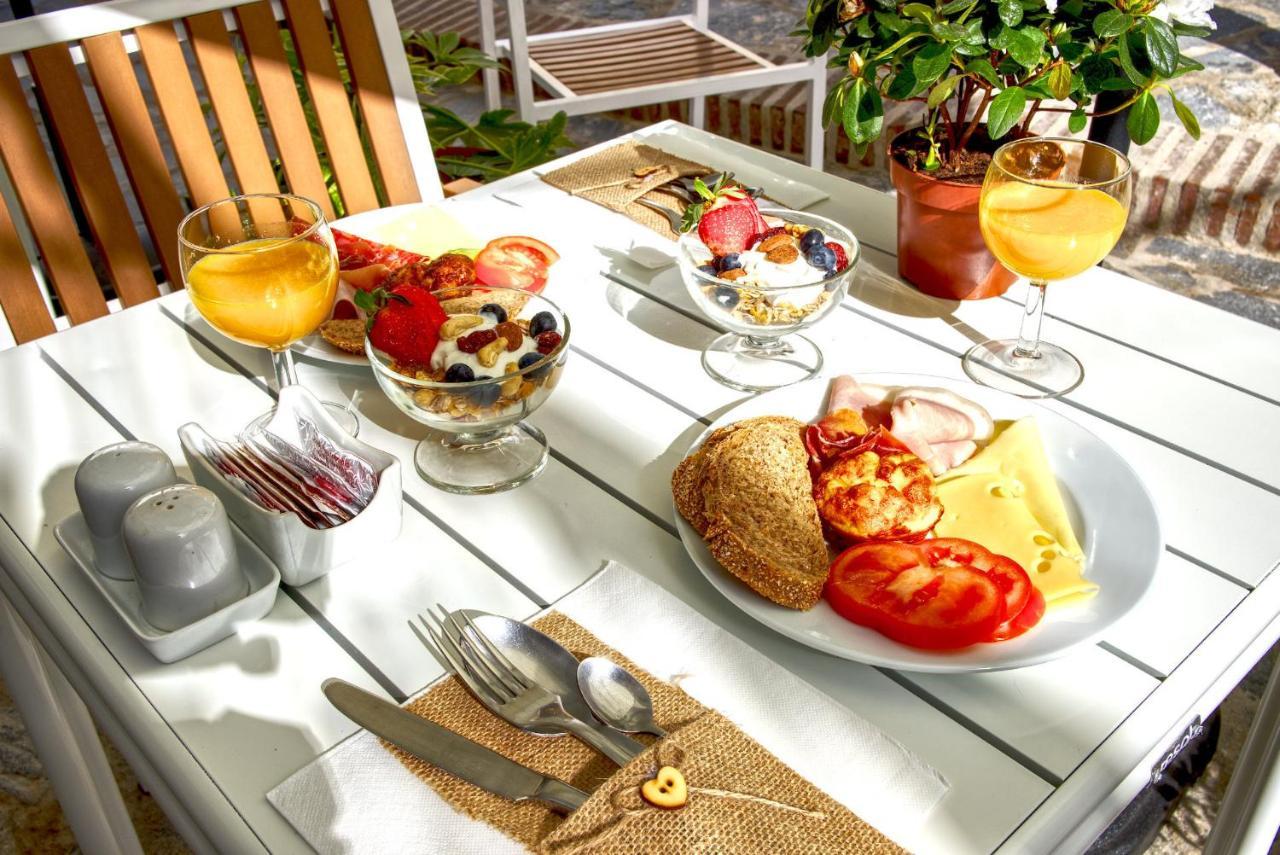 Canillas de Aceituno La Vieja Botica Bed & Breakfast エクステリア 写真